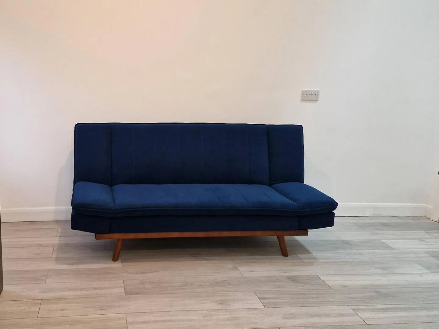 Starlet Property Wanstead Apartment