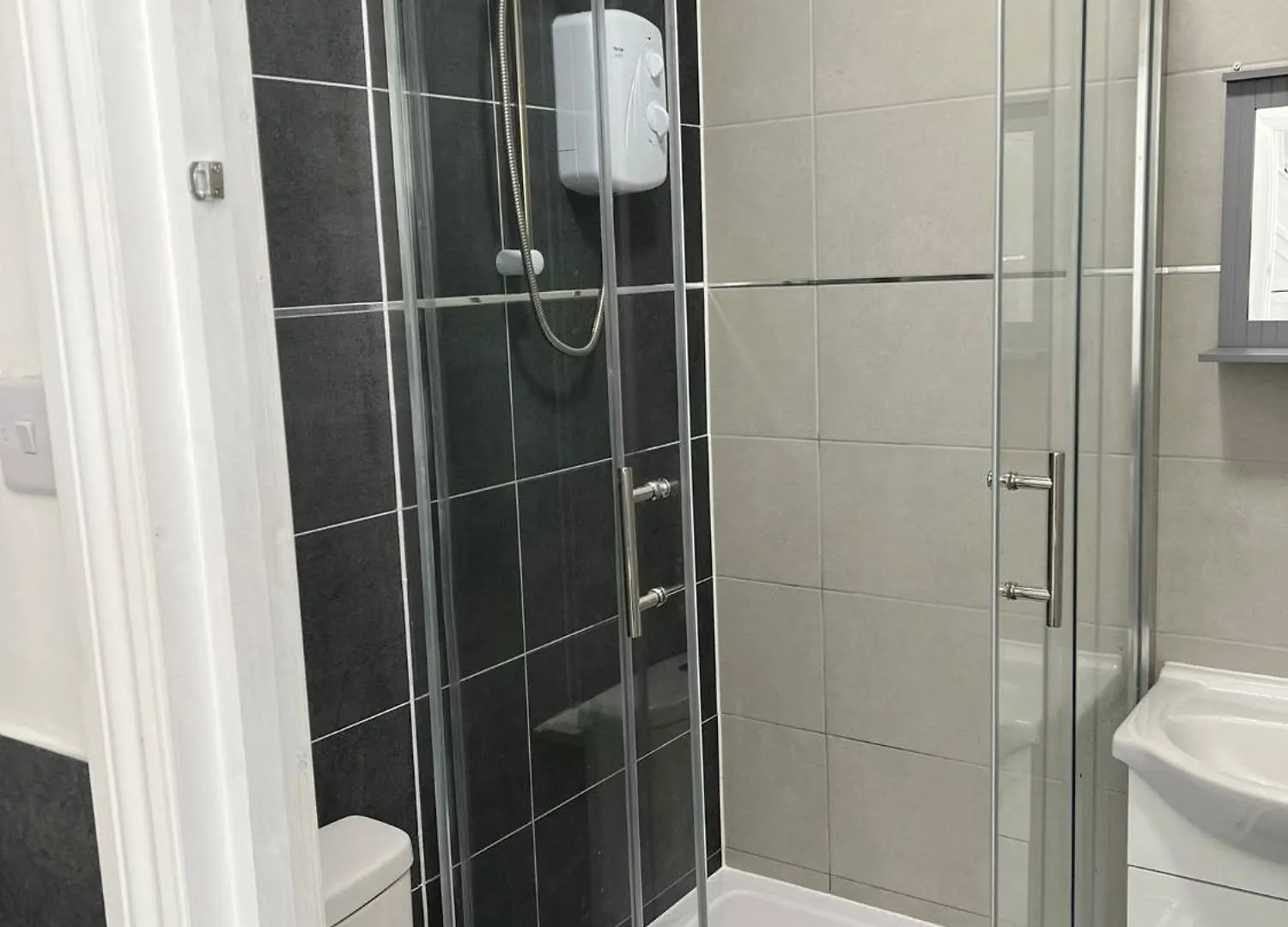 Starlet Property Wanstead Apartment